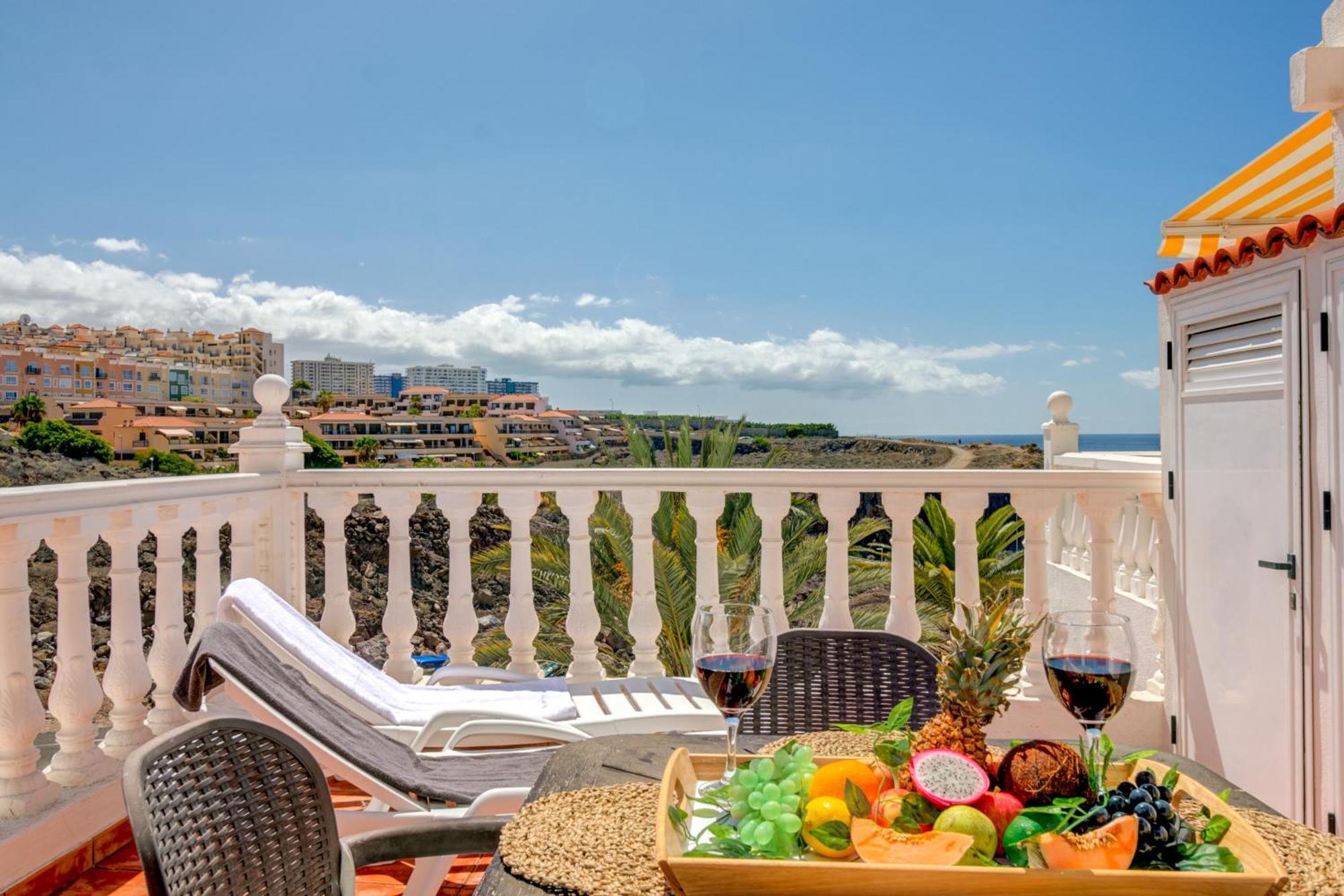 Relax Front Sea Apartment Callao Salvaje Exterior photo